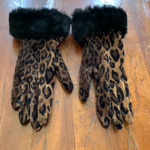 Leopard Gloves